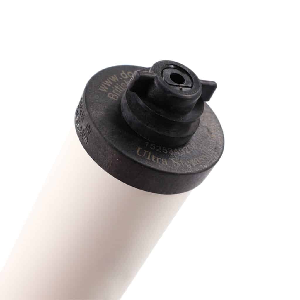 détail cartouche filtrante avec vis de fixation