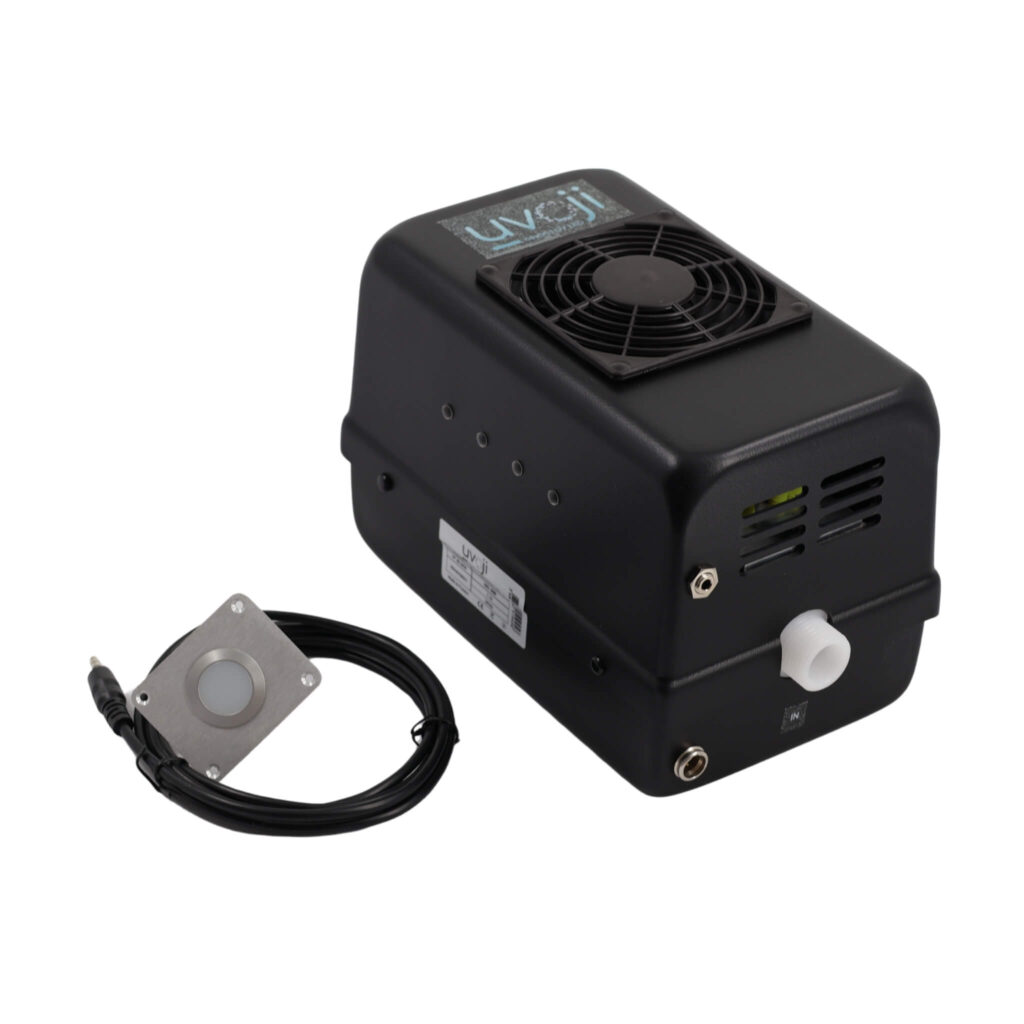 Oji Camp 16L/min avec boîtier de commande déporté pour installation en van