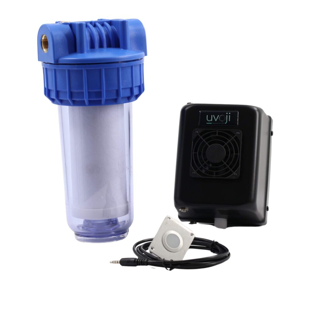 Lot Oji Camp 8L/min avec filtration 2 en 1 et boîtier déporté pour van aménagé