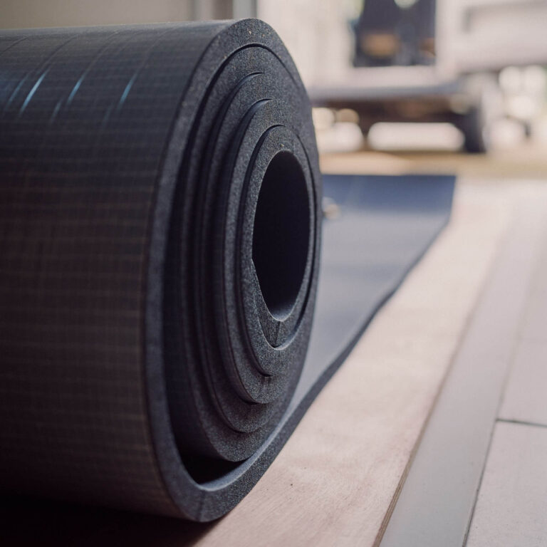 Armaflex AF 19 mm, 1 m x 1 m, zelfklevend, efficiënte kou- en warmte- isolatie van rubber met schimmel- en vochtbescherming